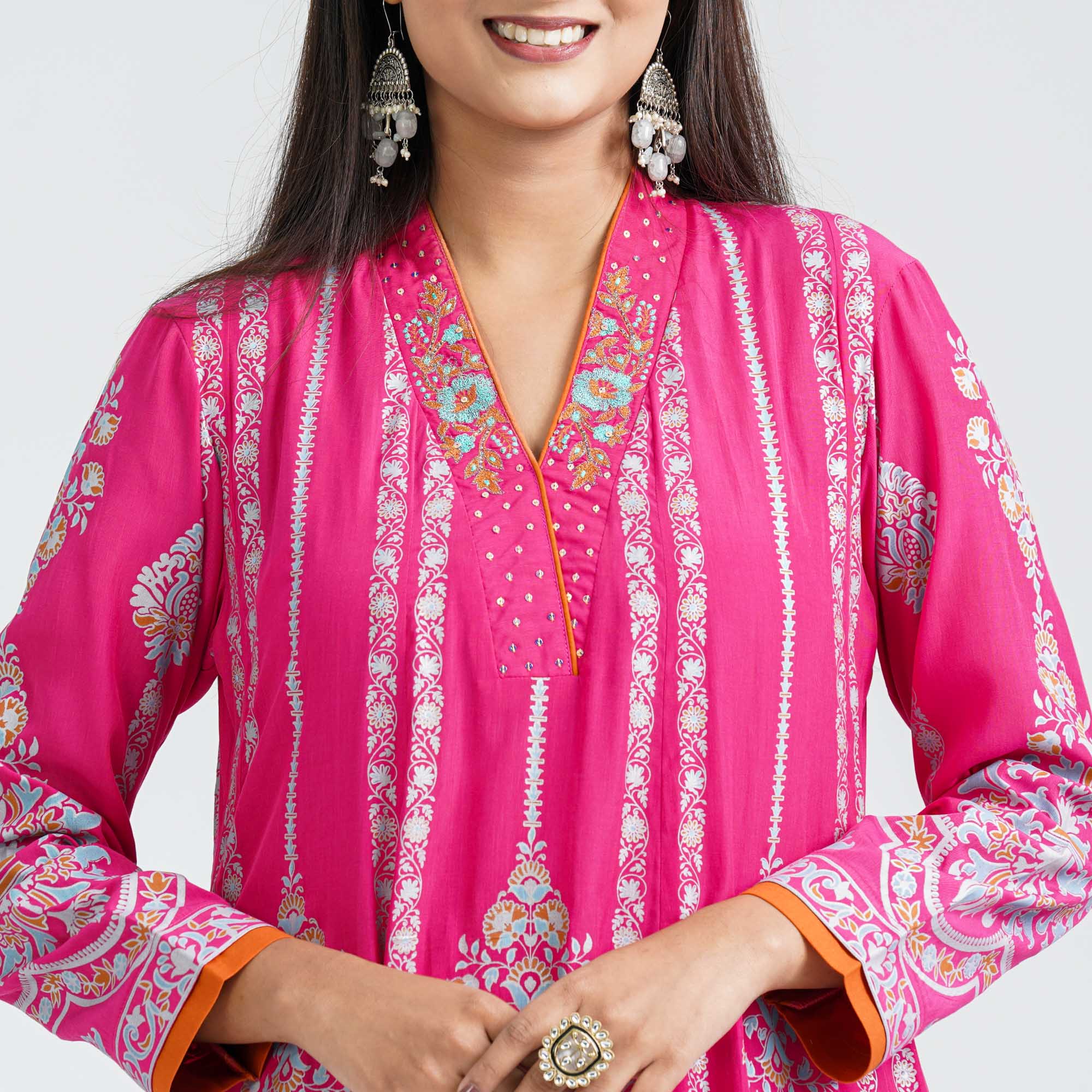 Women’s Magenta Silk Embroidered Two Piece Set thumbnail 2