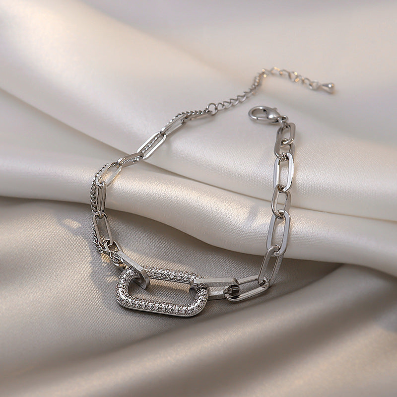 Retro Geometric Zircon Encrusted Korean Fashion Chain Bracelet - Luxe Gold thumbnail 2