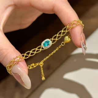 Retro Square Zirconium Geometric Pendant Copper Bracelet Luxury Style thumbnail 1